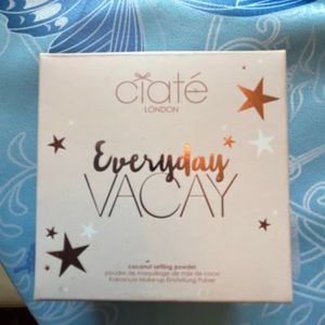 Ciate London Everyday Vacay  Coconut Setting Powder